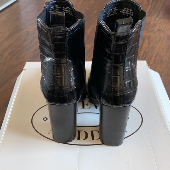 Steve Madden Landon boots - Picture 5 of 5